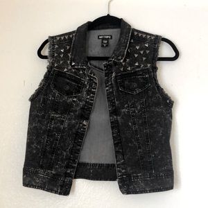 Rocker Vest
